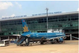 HCM City, Vietnam Airlines agree to boost tourism