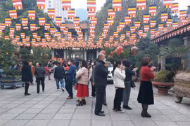 Hanoi welcomes 332,000 visitors during Lunar New Year holiday