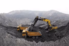 Vinacomin, Japanese firm sign coal mining training deal