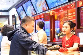 Central bank urges caution in gold trading