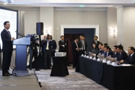 President attends roundtable connecting Vietnamese, US businesses and localities