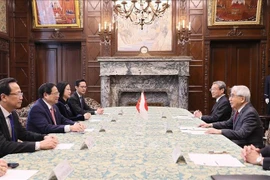 PM meets with leaders of Japanese National Diet 
