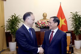 Foreign Minister receives Chinese Assistant FM