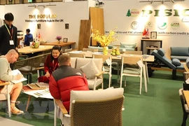 Vietnamese furniture products introduced at UK exhibition