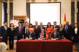 Vietnam, UK’s West Midlands region look toward closer ties