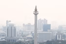 Jakarta imposes higher parking tariffs for vehicles skipping emission tests
