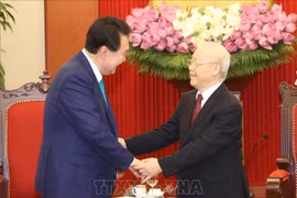 Party General Secretary welcomes RoK President’s visit
