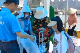 Tourists advised not to take plastic bags to Co To island
