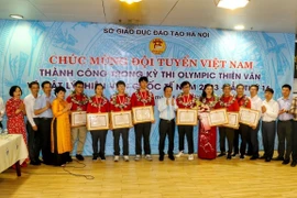 Hanoi students win prizes at Int’l Olympiad on Astronomy and Astrophysics