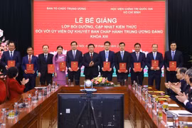 Training course for Party Central Committee’s alternate members concludes
