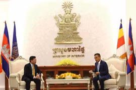 Vietnam, Cambodia vow to facilitate cross-border trade