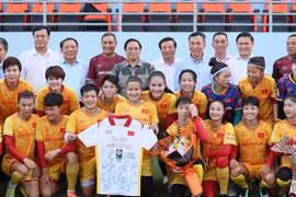 PM meets national team ahead of FIFA Women's World Cup finals