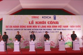 At the launching ceremony (Photo: VNA)