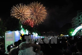 Nationwide celebratory atmosphere heralds New Year 2016