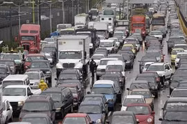 Singapore boosts public transport investment