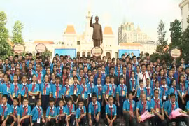 Vietnam, Laos, Cambodia children meet for cultural exchange