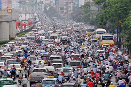 Hanoi plans measures to reduce traffic jams 