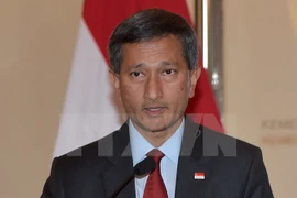Singapore, China seek to reduce dispute risks in East Sea