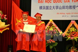 Japanese professor honoured by Da Nang University