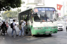 Bus system may fail to reach target of 1 million passengers a day