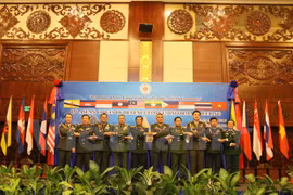 ASEAN chiefs of defence forces meet in Vientiane