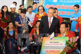 Paralympic delegation returns home from Rio
