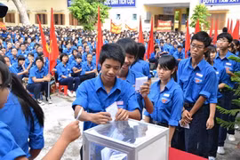 Khanh Hoa youths turn hearts to nation’s sea, islands