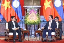 President receives visiting Lao Prime Minister