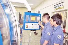 Demand for mid-level, top managers rises