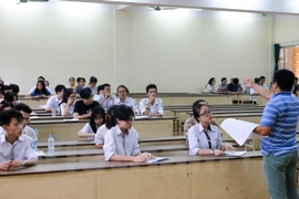 National high school exam concludes after four days