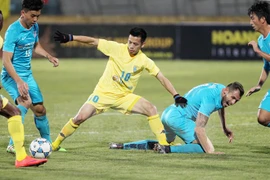 Football: Hanoi T&T beat Kitchee 1-0