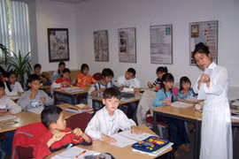 Training course held for overseas Vietnamese teachers 