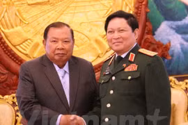 Vietnam, Laos ministries commended on defence cooperation