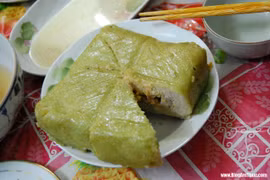 Tranh Khuc Chung cake-making village busy ahead of Tet