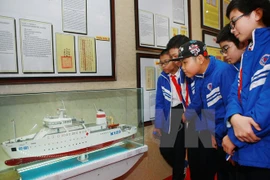 Hoang Sa, Truong Sa exhibition opens on Cat Hai island
