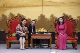Vice Chairwoman of the People's Committee of the central city of Da Nang Nguyen Thi Anh Thi (R) and Thai Consul General in Ho Chi Minh City Wiraka Moodhitaporn. (Photo: VNA)