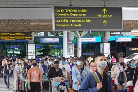 Tan Son Nhat airport expects to serve 120,000 passengers daily over National Day rush (Photo: VNA)