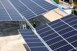Indonesia eases local content requirements for solar power projects (Photo: thejakartapost.com)