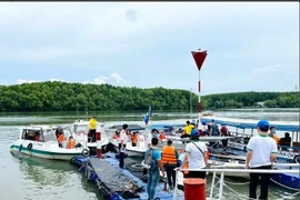 Vietnam makes waves with improved waterway tourism. (Photo: VNA)