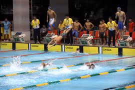 Vietnamese swimmers secures 5 golds at ASEAN Schools Games