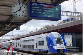 The Ministry of Transport focuses on developing the North-South express railway. (Photo: VietnamPlus)