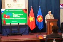 Get-together honors Russian experts - loyal friends of Vietnam