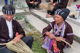 Basketry craft: A pride of Lu ethnic people