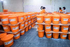 UNFPA provides dignity kits for Vietnamese women at risk of violence