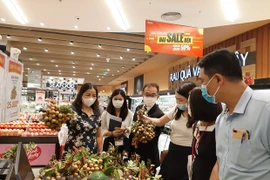 Hanoi’s enterprises increase goods stockpile amid COVID-19 outbreaks