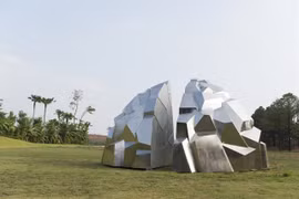 French sculptor realises dream in Vietnam
