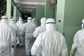 Doctors struggle to save lives of COVID-19 patients