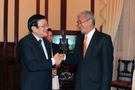 President Truong Tan Sang received outgoing Bangladeshi Ambassador to Vietnam Supradip Chakman in Hanoi on November 25.(Photo:VNA)