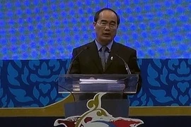 Deputy PM Nguyen Thien Nhan addresses the summit (Photo: VNA)