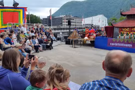The performance of Vietnamese troupe in Norway. Photo: VNA